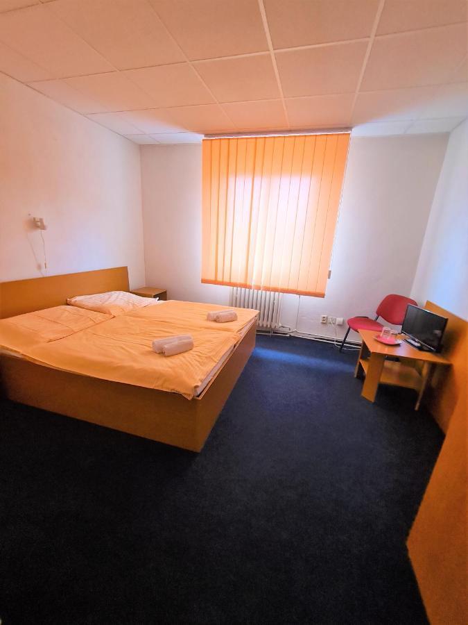 Penzion Olympia Banská Bystrica Buitenkant foto