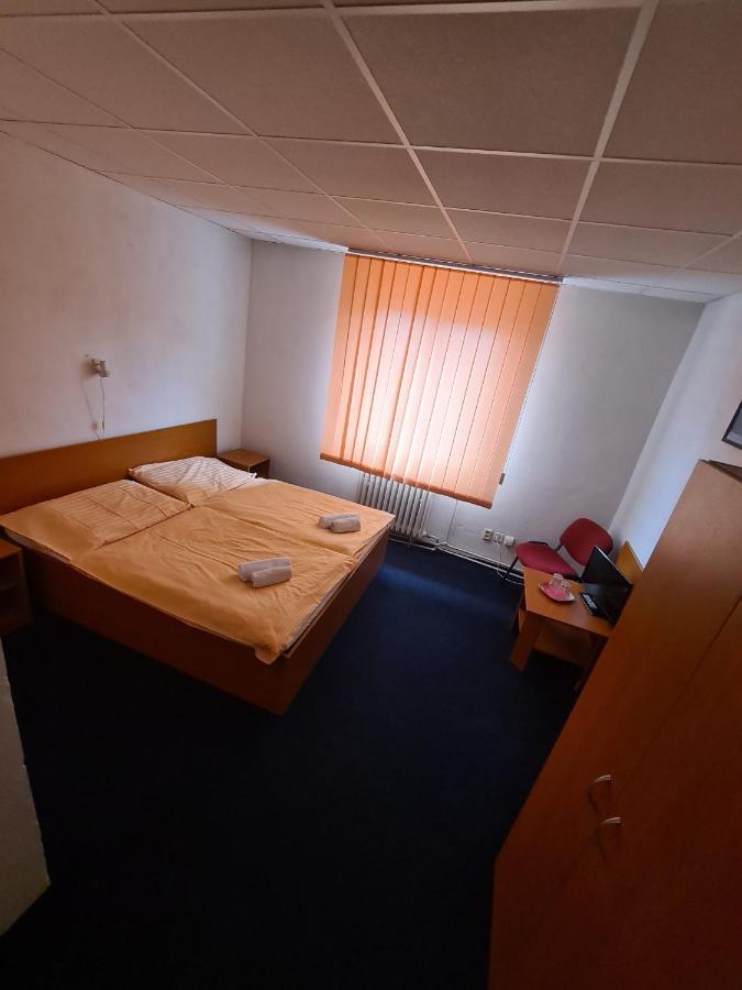 Penzion Olympia Banská Bystrica Buitenkant foto