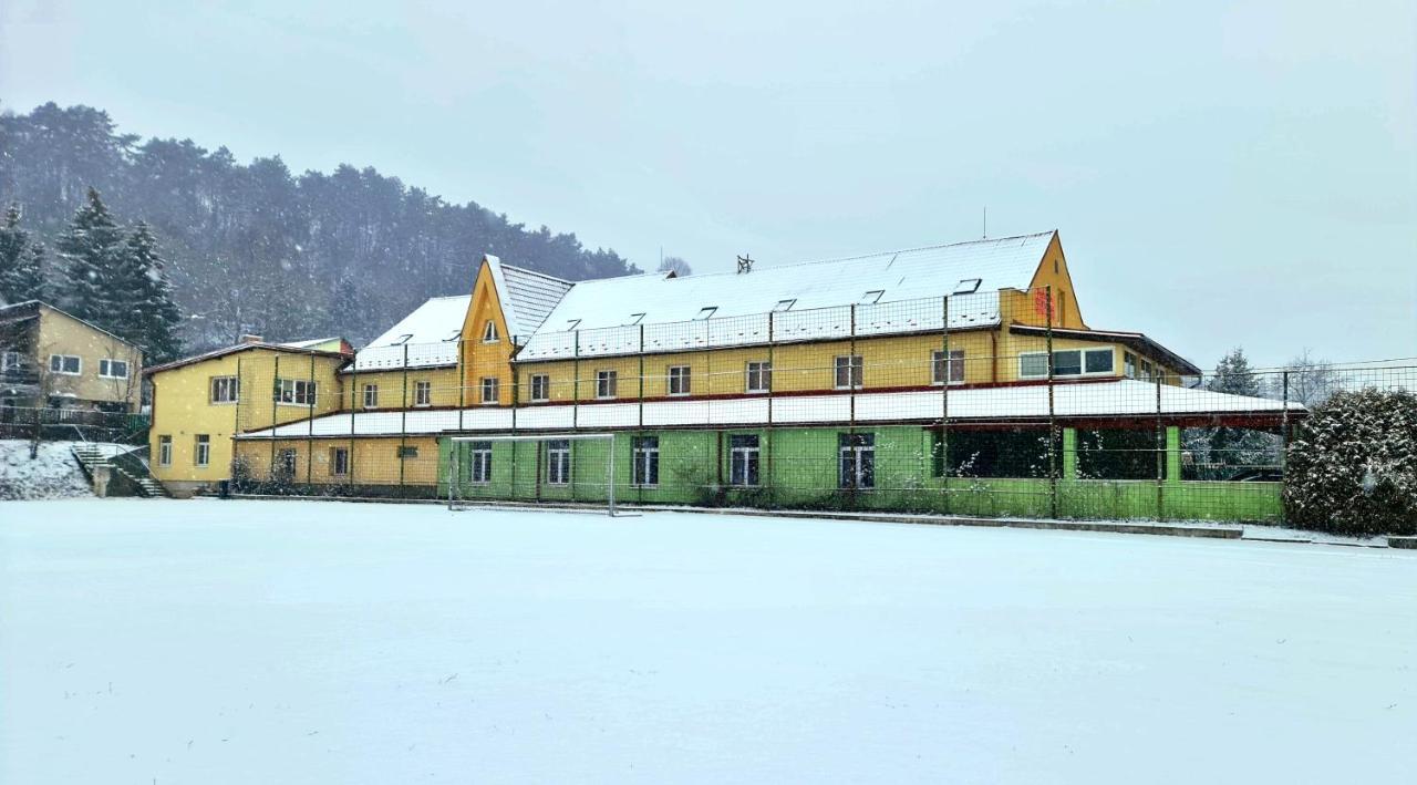 Penzion Olympia Banská Bystrica Buitenkant foto
