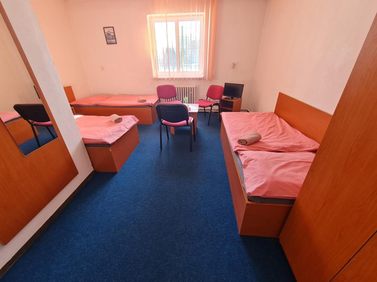 Penzion Olympia Banská Bystrica Buitenkant foto