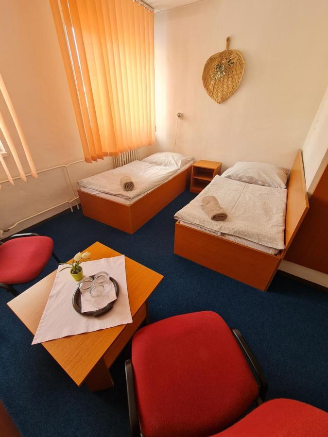 Penzion Olympia Banská Bystrica Buitenkant foto